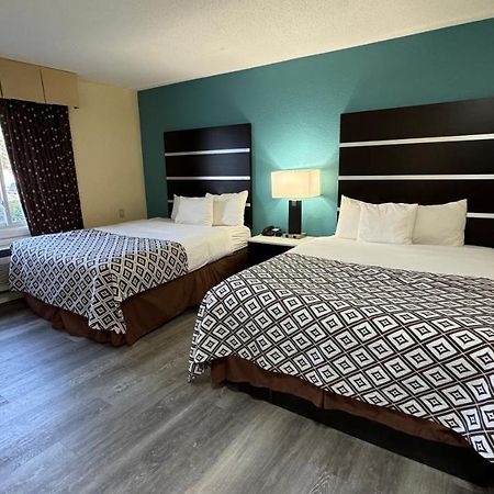 Americas Best Value Inn New London Mystic Exteriör bild