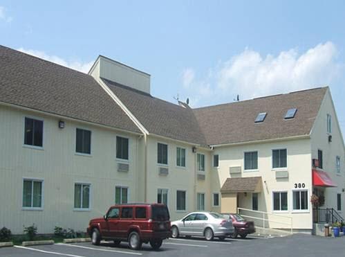 Americas Best Value Inn New London Mystic Exteriör bild