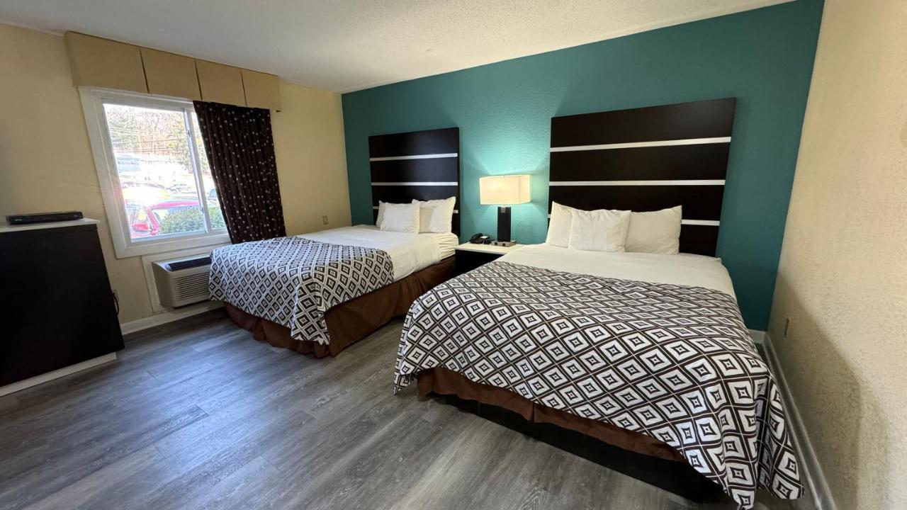 Americas Best Value Inn New London Mystic Exteriör bild