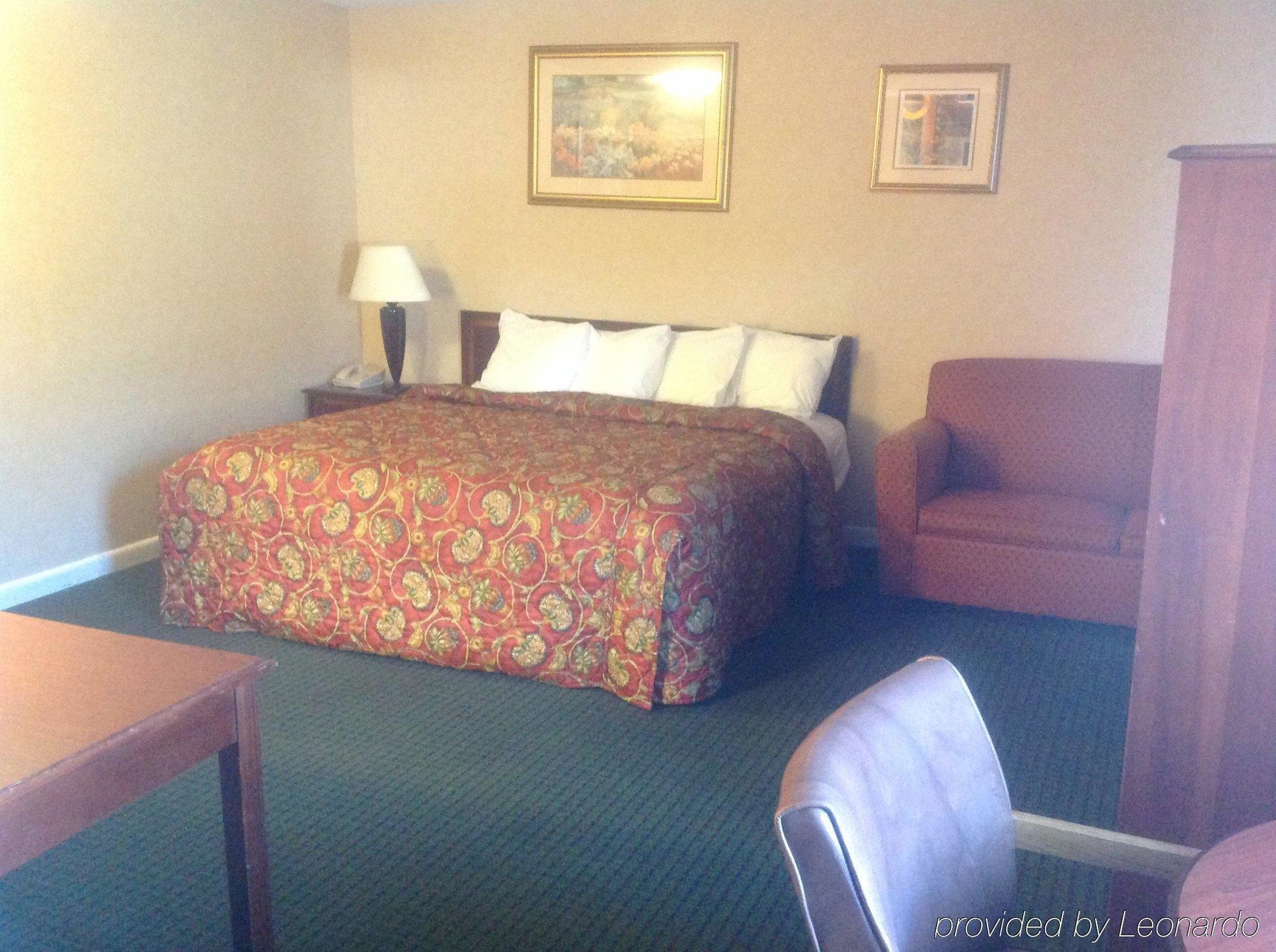 Americas Best Value Inn New London Mystic Exteriör bild