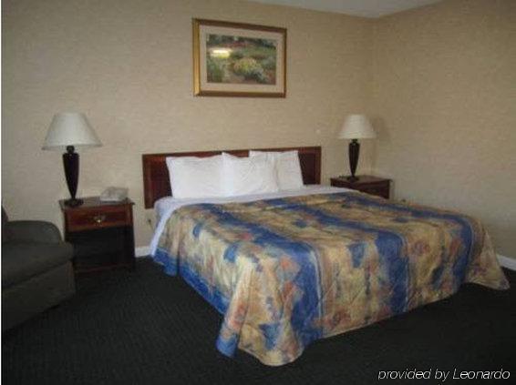 Americas Best Value Inn New London Mystic Exteriör bild
